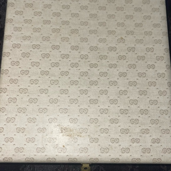 Rare Gucci TV guide case with box - Picture 8 of 10